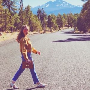 Meet your Posher, Raquel